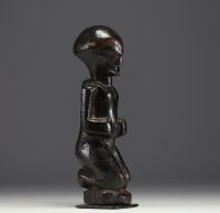 Africa DRC - Beautiful dark patina Songye statue, late XIXth.