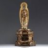 Japon - Bouddha en bois sculpté laqué et doré sur socle ajouré, XIXème.