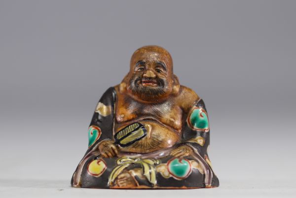 Japon - Bouddha en porcelaine, XIXe siècle.