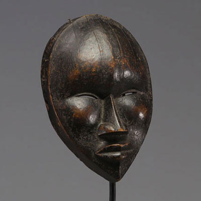 Côte d'Ivoire, Dan Masque facial en bois dur, patine noire