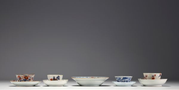 China - Set of 18th century polychrome and blue-white porcelain.