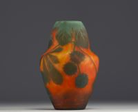 DAUM Nancy - Vase in acid-etched multi-layered glass decorated with leaves and chestnut tree fruit, signed.