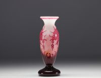 CHARDER, Charles SCHNEIDER (1881-1953) - French glass - Vase with floral decoration.