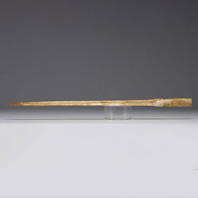 China - Ceremonial dagger in white jade.