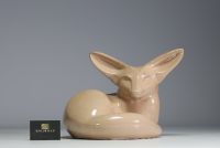 Roger DUTERME (1919-1997) Fennec en céramique vernissée, cachet de l'artiste, vers 1970.