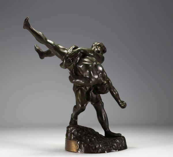 Jeff LAMBEAUX ( 1852-1908) Attr. to ‘Les Lutteurs’ Sculpture in bronze with green patina, unsigned.