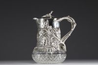 W. A. BOLIN - Moscou, 1891 - Somptueuse carafe en cristal taillé et argent massif à décor de vignes en relief, estampillé Bolin, poinçons KL et 84 zolotnik.