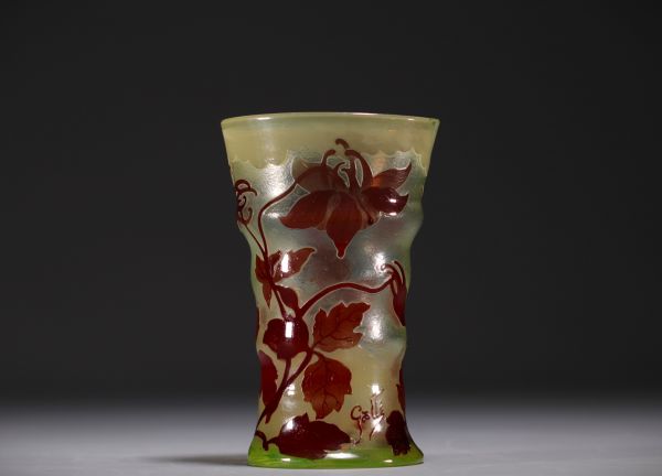 Émile GALLÉ (1846-1904) Acid-etched multi-layered glass vase decorated with flowers, signed.