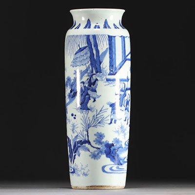 China - Large blue-white porcelain vase with figures, Transition period.