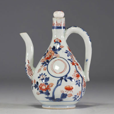 Chine - Théière en porcelaine polychrome, époque XVIIIème.