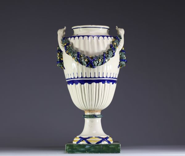 Imposing Medici vase in glazed ceramic, probably Austria, 19th century.