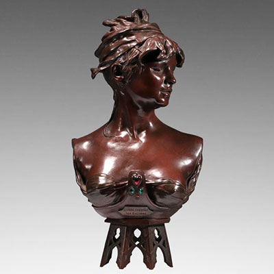 Renzo COLOMBO (1856-1885) Bronze bust of young woman with stone inlay