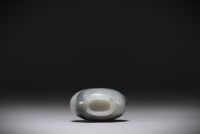 China - Snuffbox in grey jade.