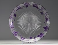 Camille RENARD (1832 - 1921) - Val saint Lambert - Plat Art Nouveau en cristal clair soufflé doublé mauve, gravé à l’acide et achevé à la roue, c. 1900