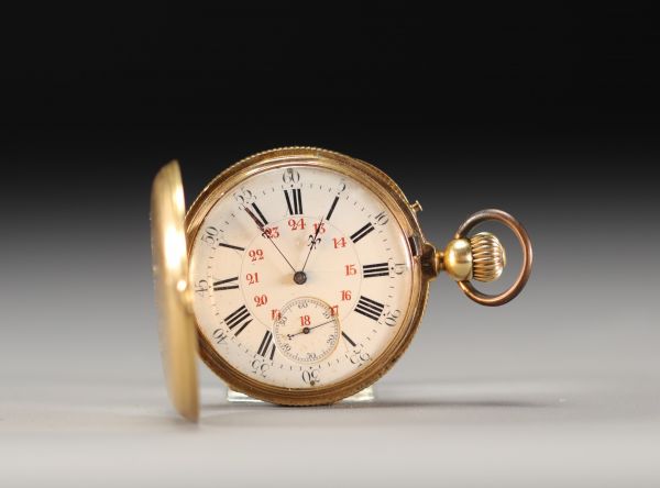 Pocket watch in 18K yellow gold 750°/°°, gross weight 97.3gr