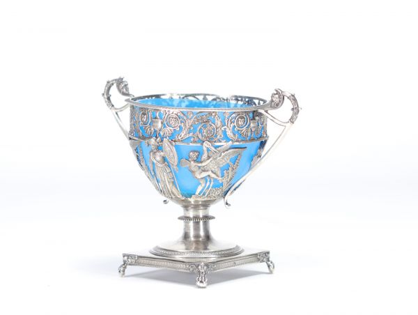 Drageoir in silver with bluish glass interior