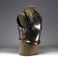 Cuirasse de cuirassier de la Garde impériale modèle 1855 en acier, plastron matriculé 161, taille 1.