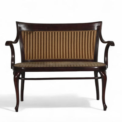 Adolf LOOS (1870-1933) Banquette sécession en bois tourné, NO.6150, d'époque Art Nouveau.