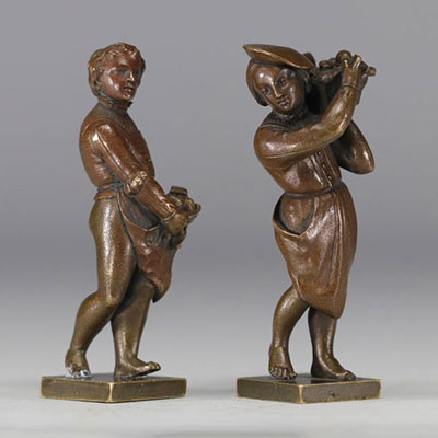 Bronze sculpture of a couple at work from 19th century