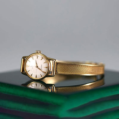 OMEGA - 18k yellow gold ‘complete gold’ mechanical ladies' watch, circa 1950-60, total weight 30gr.