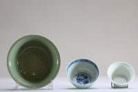 Chine - Ensemble de trois bols en porcelaine.