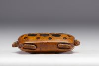 Rare snuff box in the shape of a turtle carved with inlays and nails, 19th century