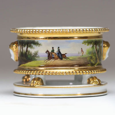 Porcelain inkwell with painted horses and riders from Paris early 19th century