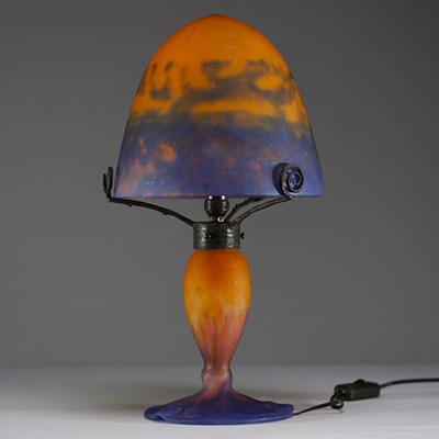 MULLER Frères Lunéville - Art Nouveau mushroom lamp in marmorated glass, double signature.