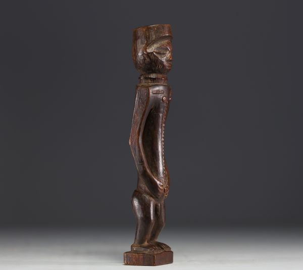 Africa DRC - Carved wooden Tchokwé fetish.