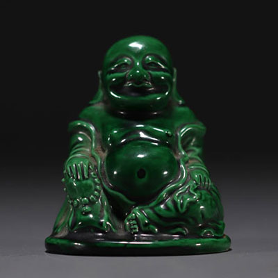 Chine - Bouddha en porcelaine monochrome verte.