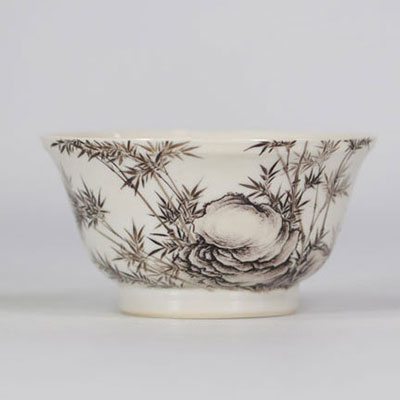 Famille rose bowl with bamboo decoration of the yongzheng mark from 18th century