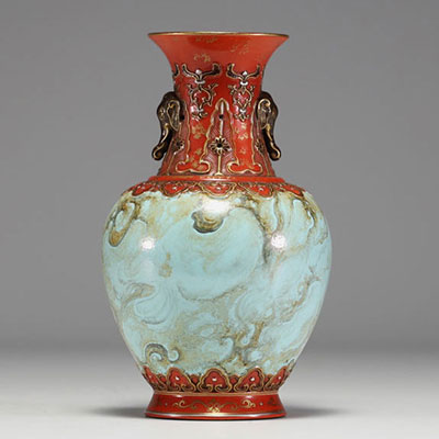 China - Red and gold porcelain vase, imitation turquoise stone, handles in the form of elephant heads, mark under the piece, 19th century