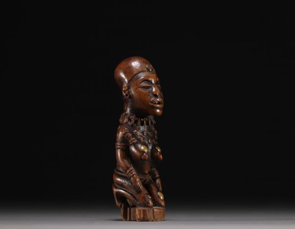 Statuette feminine - Yombe - Rep.dem.Congo