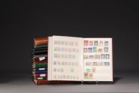 Ensemble de 26 albums de timbres du monde, Chine, Japon, Moyen Orient, Europe, etc. (Lot 3)