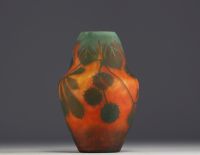 DAUM Nancy - Vase in acid-etched multi-layered glass decorated with leaves and chestnut tree fruit, signed.