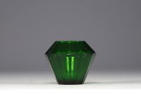 Josef HOFFMANN (1870-1956) Moser à Karlsbad - Elegant green faceted crystal vase.