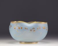 DAUM Nancy - Four-lobed acid-etched glass bowl with enamelled wild strawberry decoration, signed below.