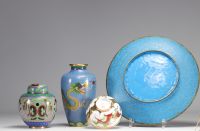 Lot of cloisonné objects (including a porcelain bowl), Chinese work