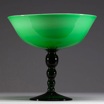 Carlo MORETTI (1934-2008) Murano - Coupe sur pied en verre soufflé.