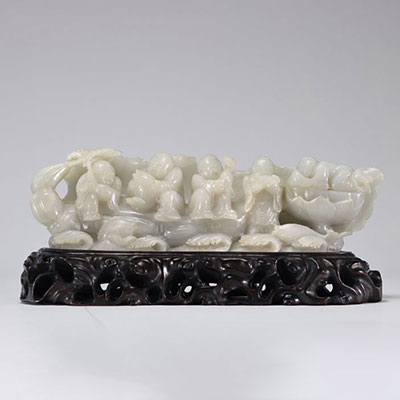 Important jade group decorated with children and fish and lotus flowers, Qing period