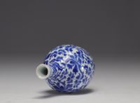 China - Blue-white porcelain vase with floral decoration, mark under the piece.