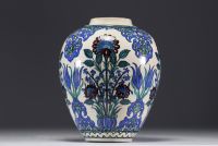 Samson, Edmé et Cie France - Porcelain ovoid vase with Iznik motifs, Ottoman art, 19th century.