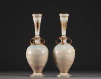 Old Vienna - Pair of porcelain vases decorated with portraits of elegant ladies, late 19th century.