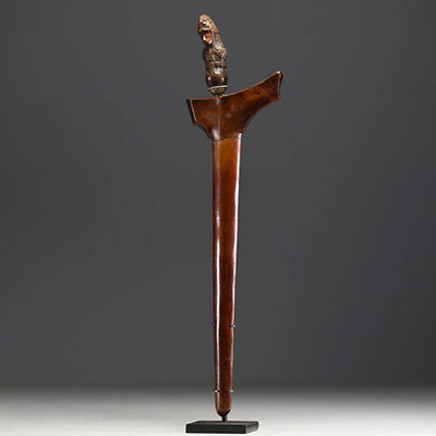 Malaysia/Indonesia - Kriss (Keris) handle in the form of a carved wooden divinity, wooden scabbard, 19th century.