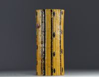 China - Bamboo-shaped vase in glazed porcelain decorated with a flowering vase and incense sticks.