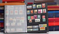 Set of various stamp albums and documents from China and around the world.