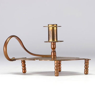 Brass candlestick on four legs from the early 20th century - Art Nouveau