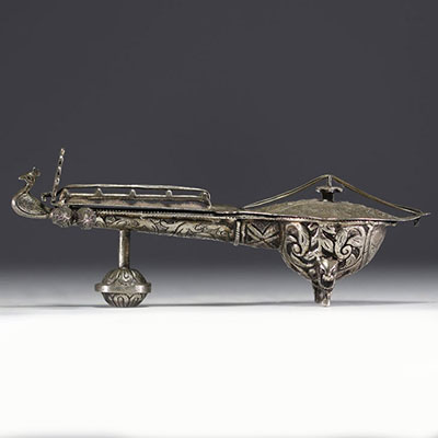 India - Burma - Solid silver Betel box in the shape of a sitar topped by a peacock, 19th century.