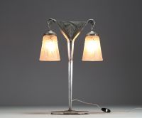 Muller Frères Lunéville - Art Deco double lamp in hammered metal and pair of stylized globes, signed.