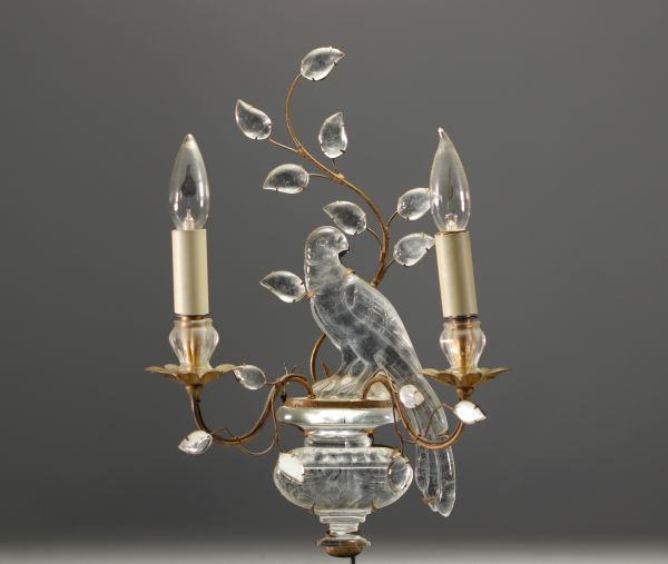 Maison BAGUÈS - Wall light with two brass and crystal arms decorated with a parrot.